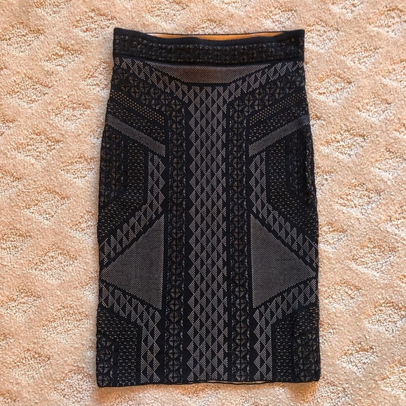 BCBG MAXAZRIA pencil skirt - Picture 2 of 5